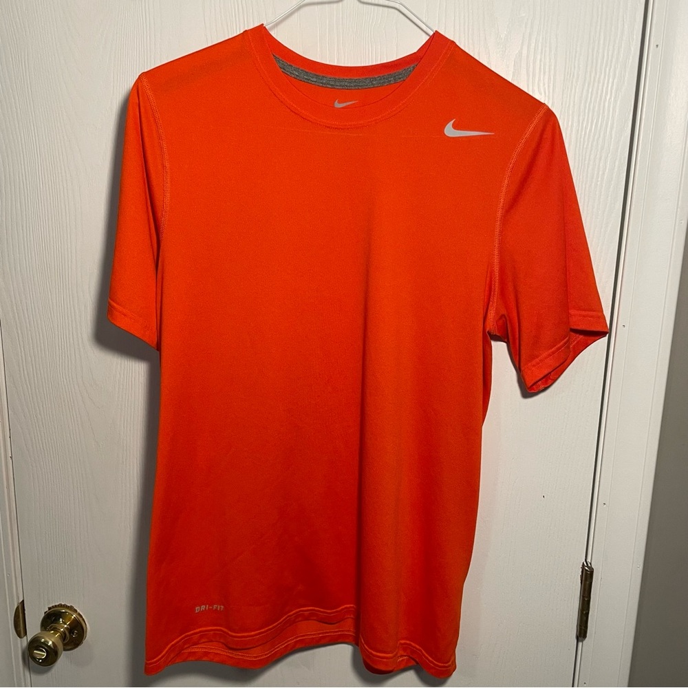 Nike Dri Fit Legend Tee